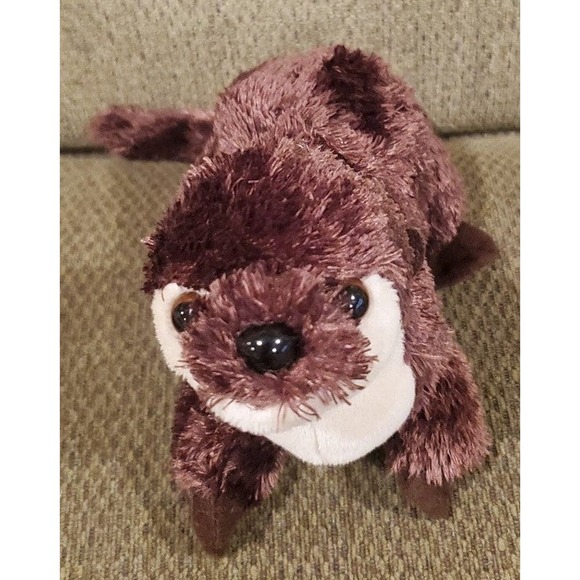 Small Realistic 2014 Wildlife Artists Inc. Stuffed Otter Plush Toy Zoo - Picture 2 of 11